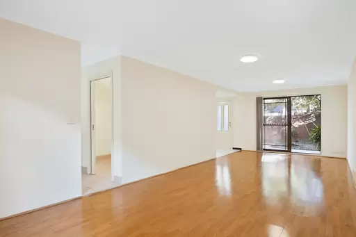 4/17 Langley Avenue, Cremorne Leased by Aurora Property