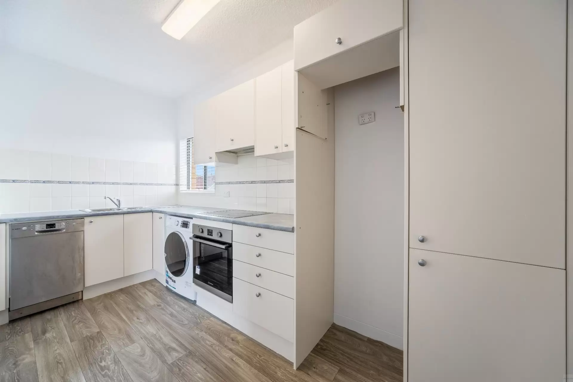 18/19 Shirley Road, Wollstonecraft Leased by Aurora Property - image 5