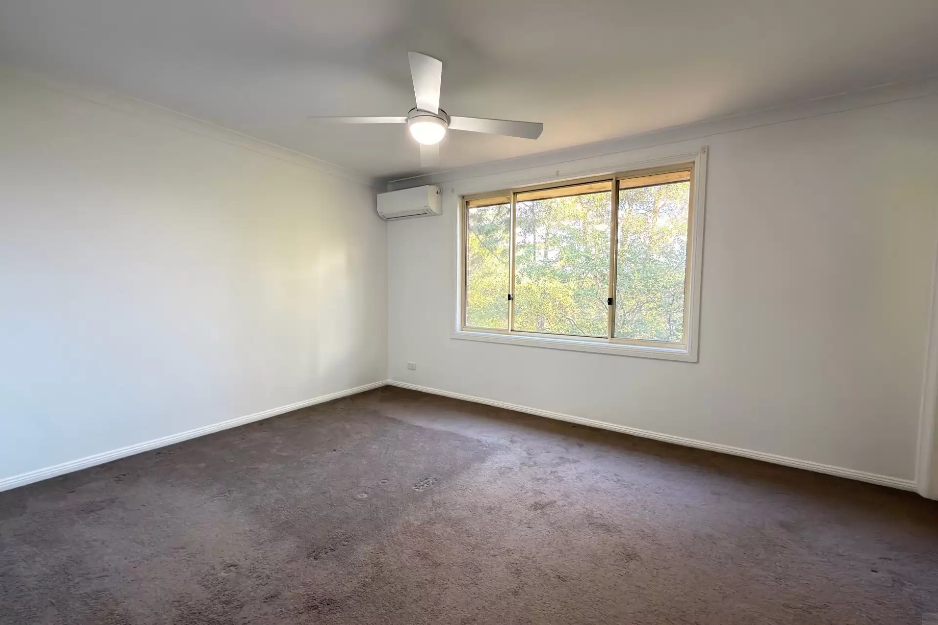 17 Angus Avenue, Epping Leased by Aurora Property - image 2