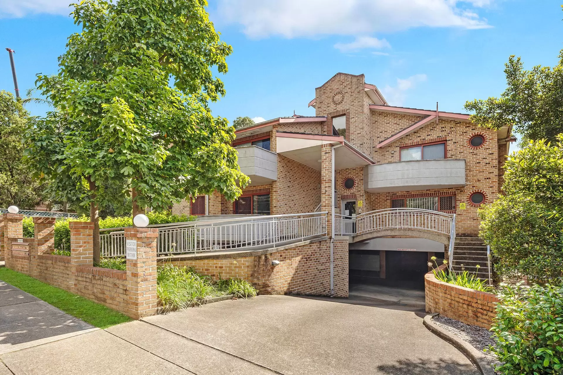 2/9-11 Bailey Street, Westmead Sold by Aurora Property - image 1