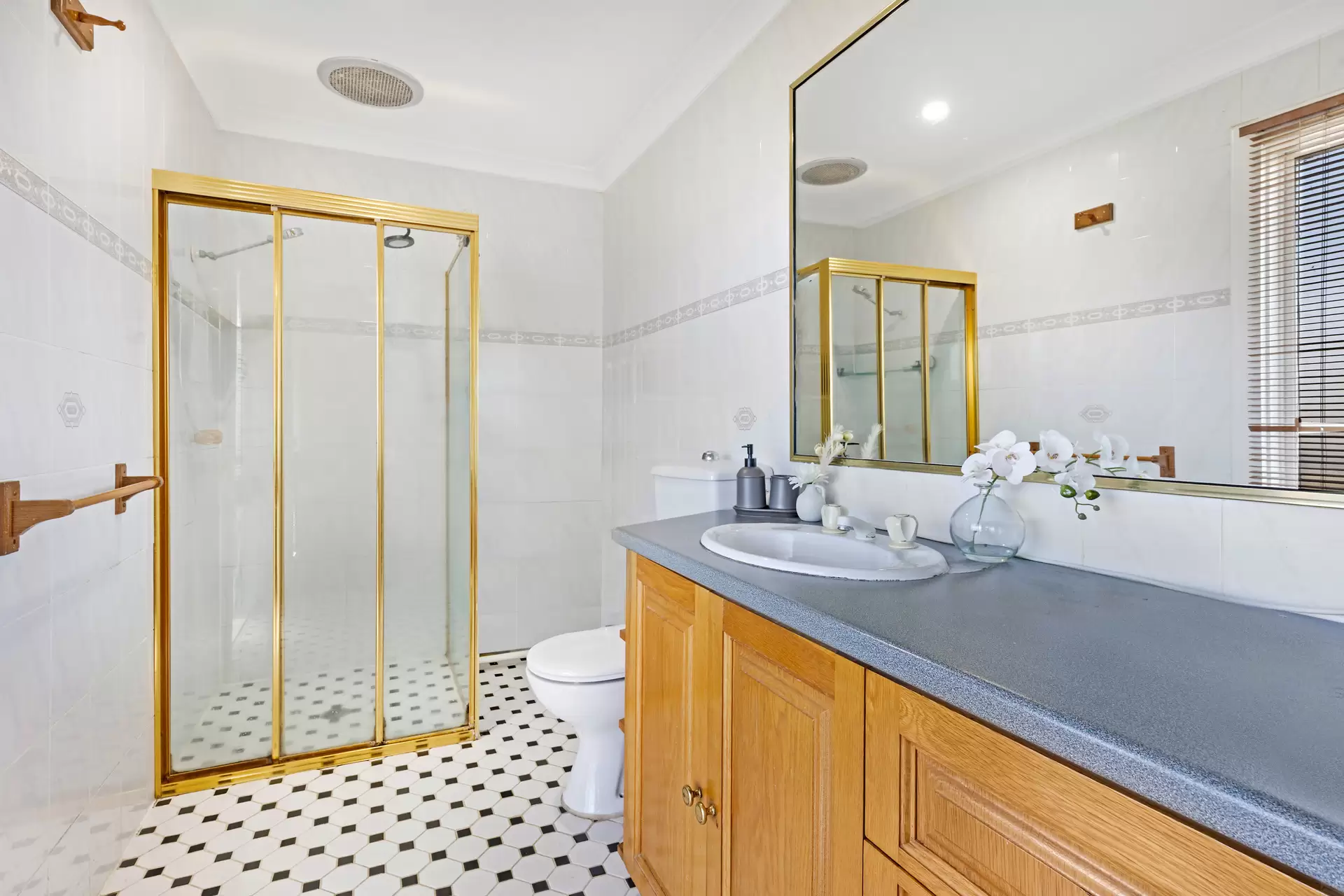8 Georgian Avenue, Carlingford Sold by Aurora Property - image 11