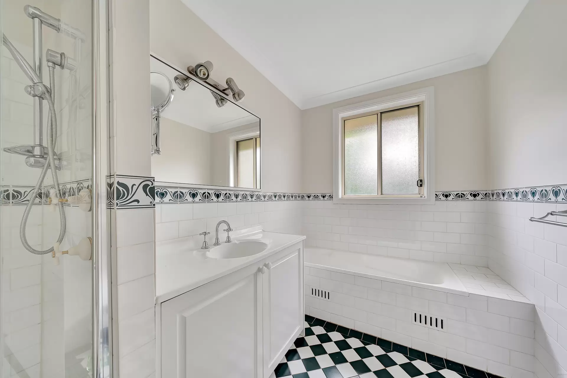 58a Downing Street, Epping Leased by Aurora Property - image 6