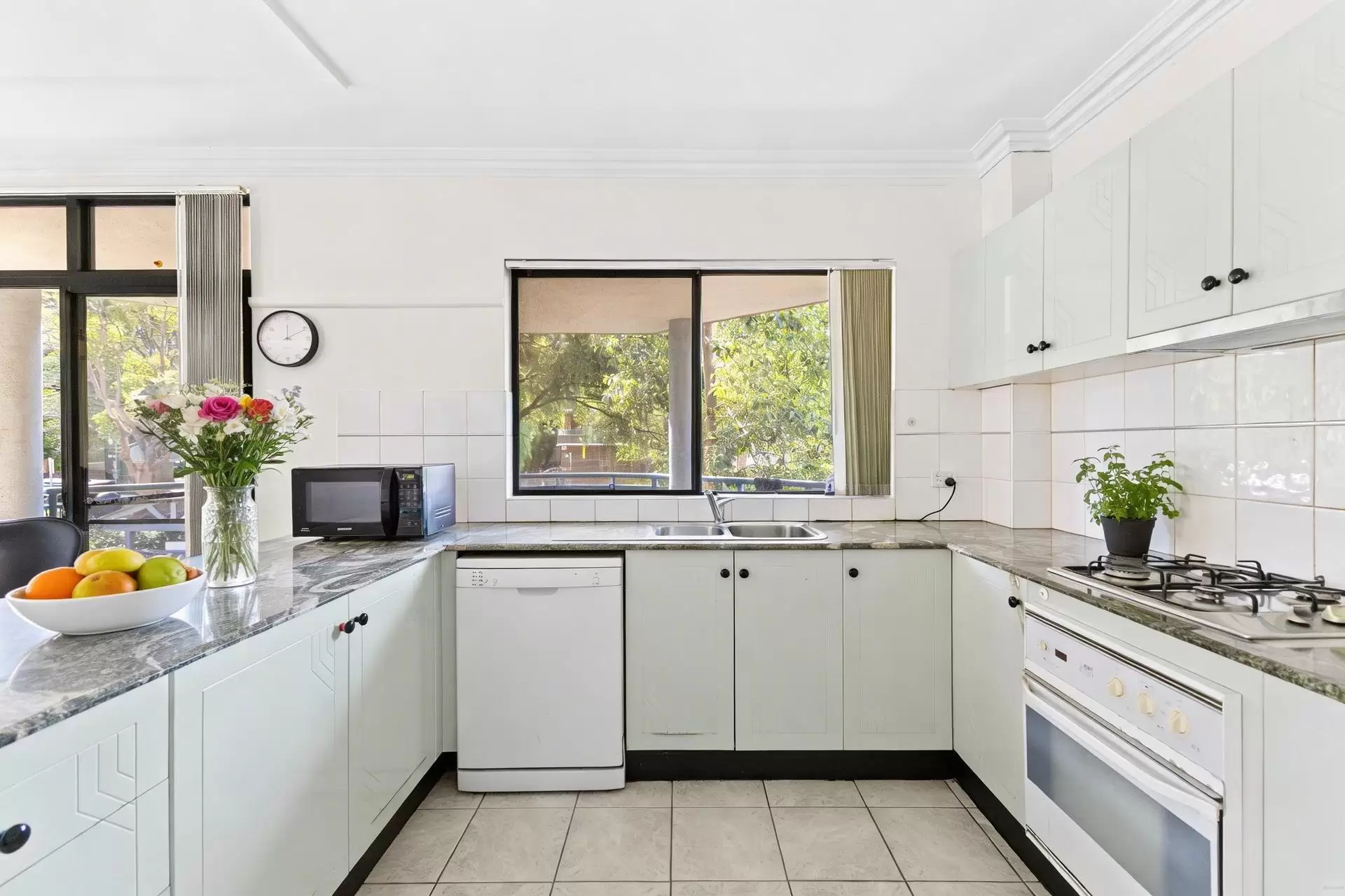 1/14 Queens Road, Westmead Sold by Aurora Property - image 3
