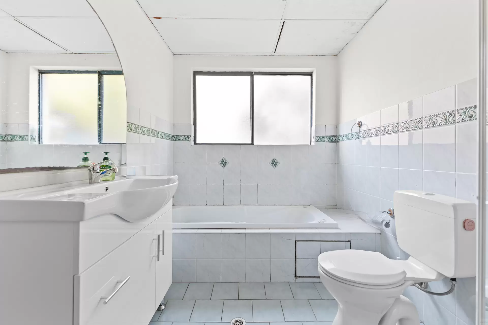 1/14 Queens Road, Westmead Sold by Aurora Property - image 10