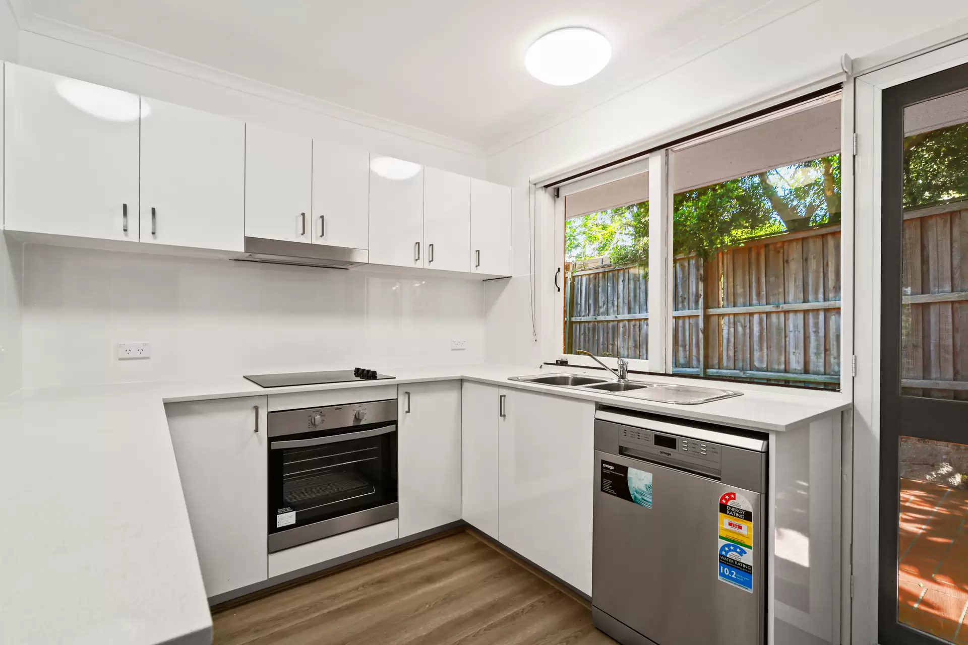 7/241 Ben Boyd Road, Neutral Bay Leased by Aurora Property - image 2