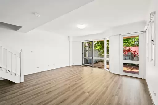 7/241 Ben Boyd Road, Neutral Bay Leased by Aurora Property