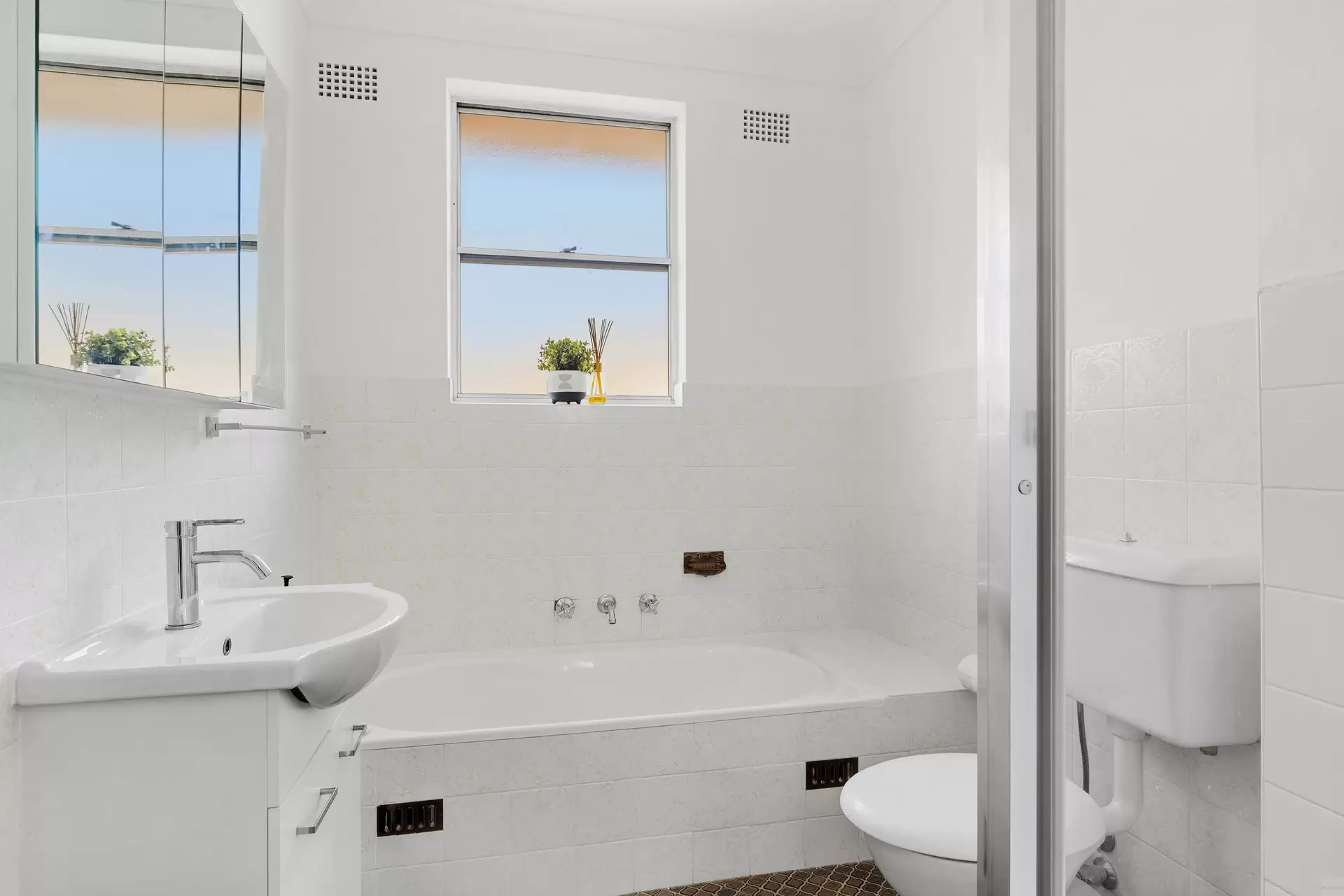 6/41 Doomben Avenue, Eastwood Sold by Aurora Property - image 7