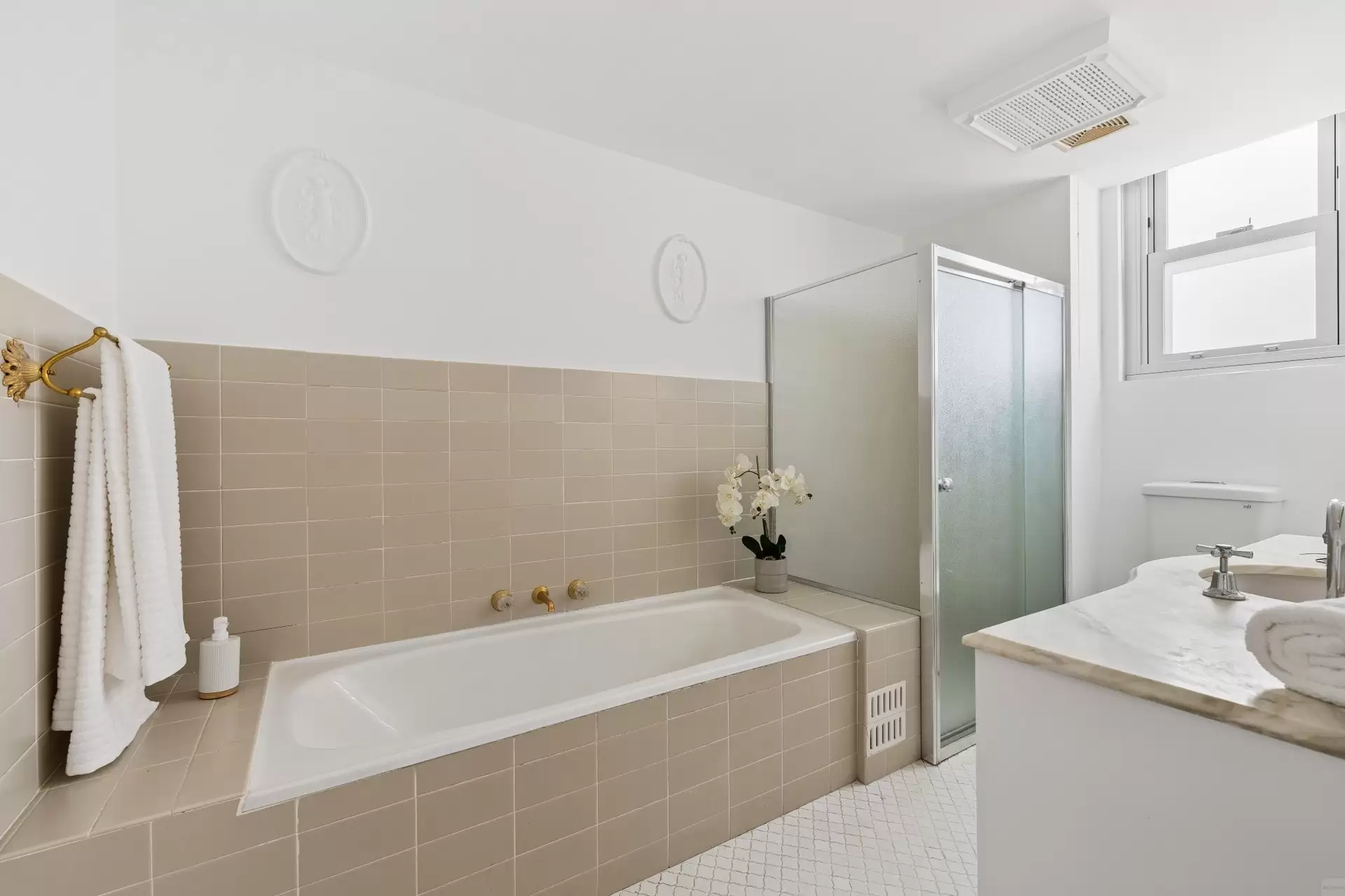 2/58 Kareela Road, Cremorne Point Sold by Aurora Property - image 11