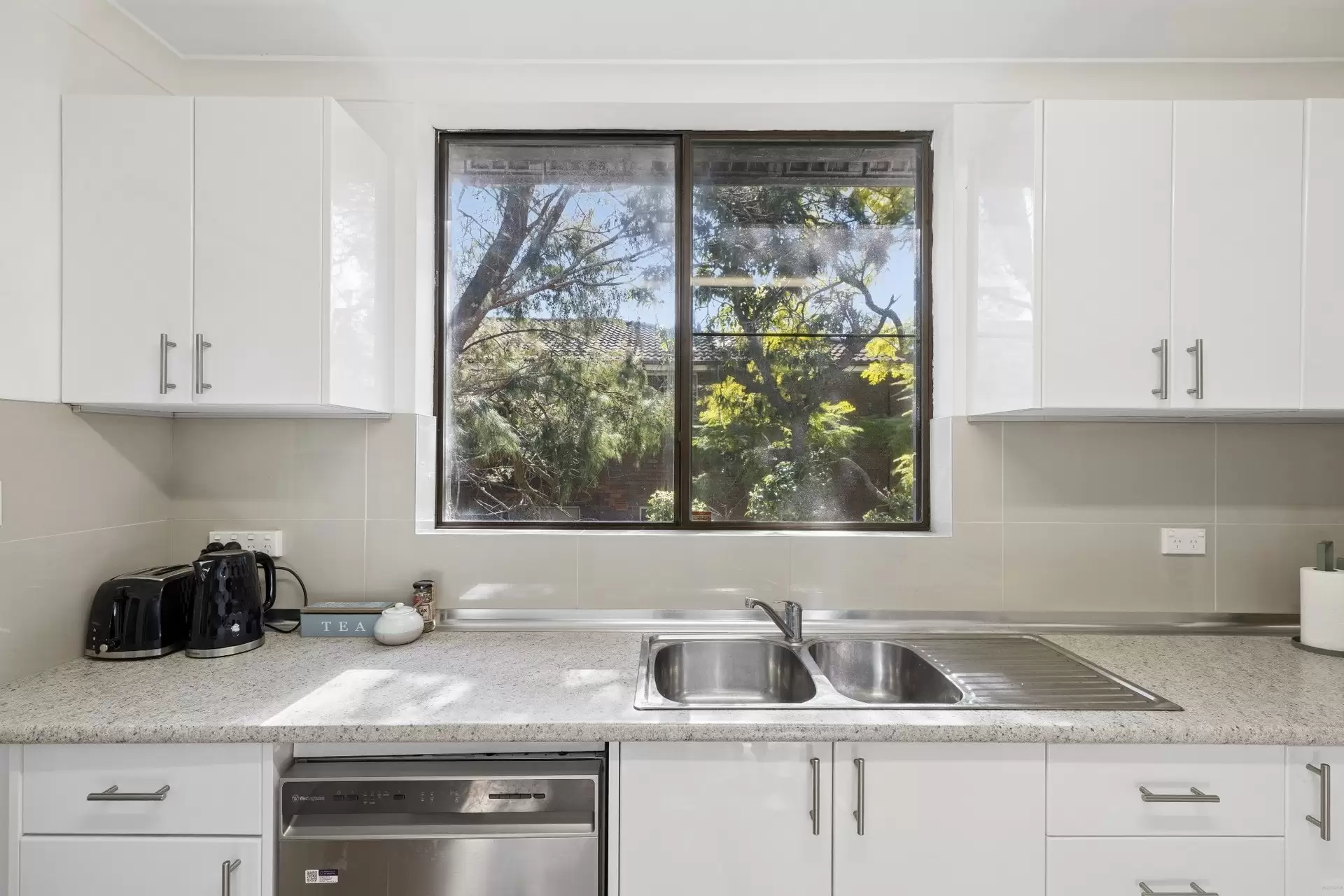 24/3-7 Edgeworth David Avenue, Hornsby For Sale by Aurora Property - image 3