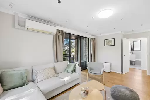 24/3-7 Edgeworth David Avenue, Hornsby For Sale by Aurora Property