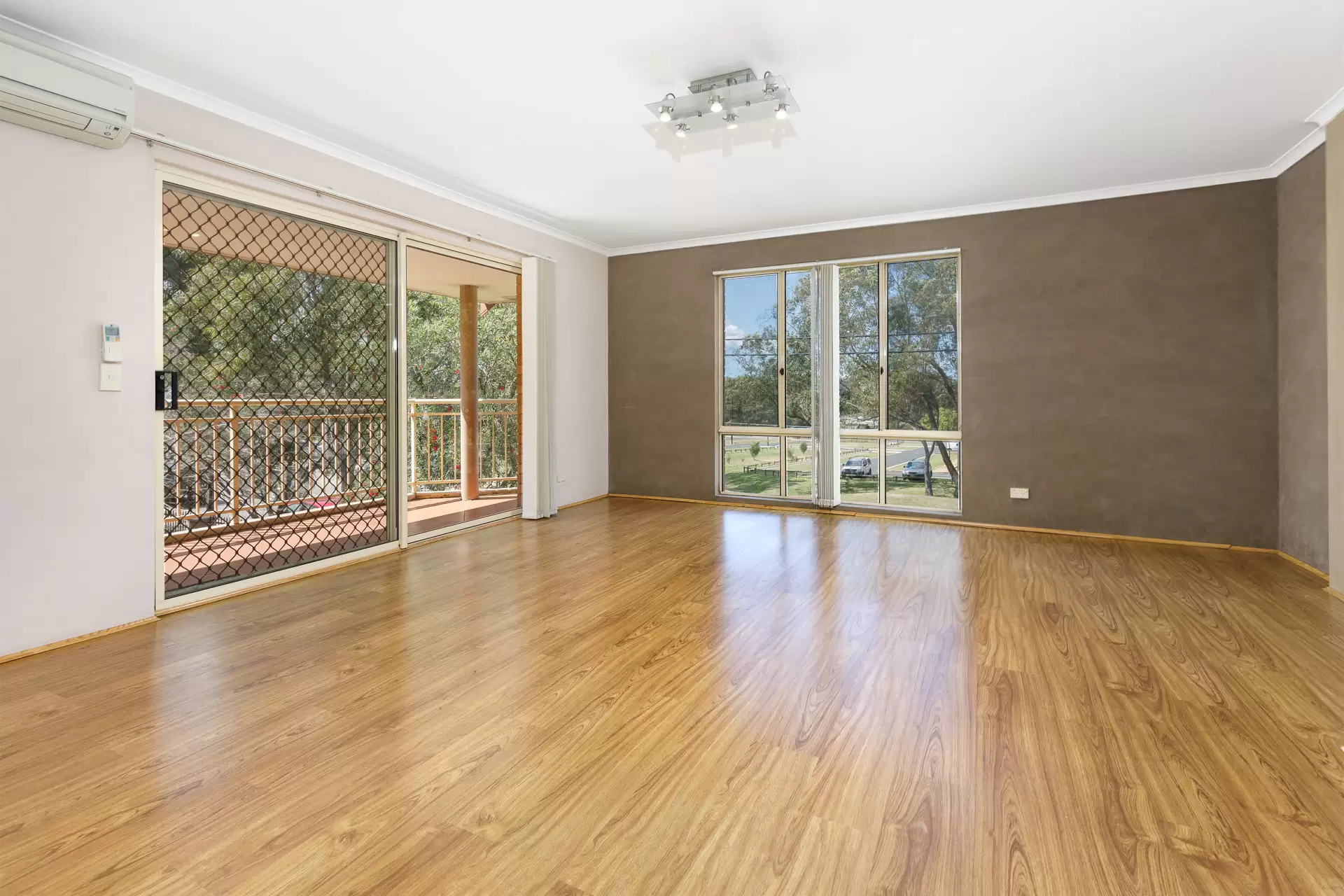130/94-116 Culloden Road, Marsfield Leased by Aurora Property - image 2