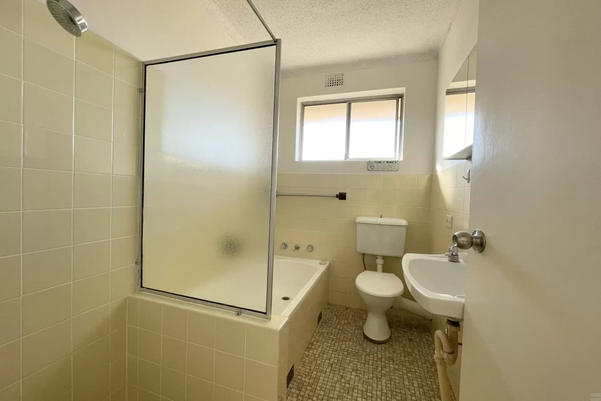 11/12-14 Harvard Street, Gladesville Leased by Aurora Property - image 5