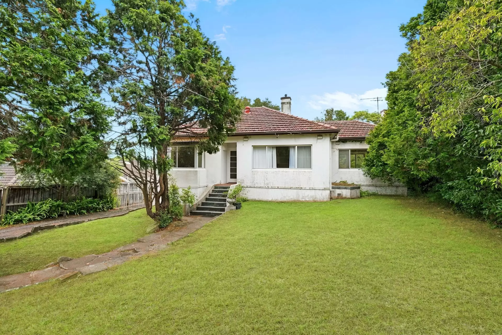 54 Lovell Road, Eastwood Sold by Aurora Property - image 2