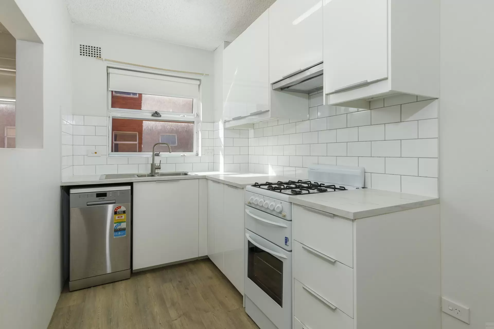 2/57 Oxford Street, Epping Leased by Aurora Property - image 5