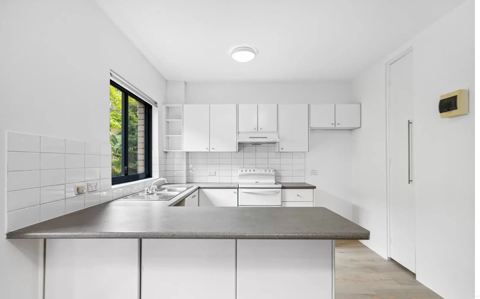 1/26-28 Eaton Street, Neutral Bay Leased by Aurora Property - image 4