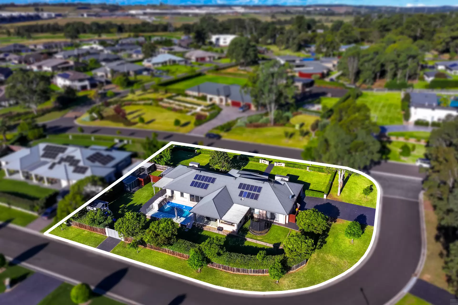 22 Twin Creeks Drive, Luddenham For Sale by Aurora Property - image 18