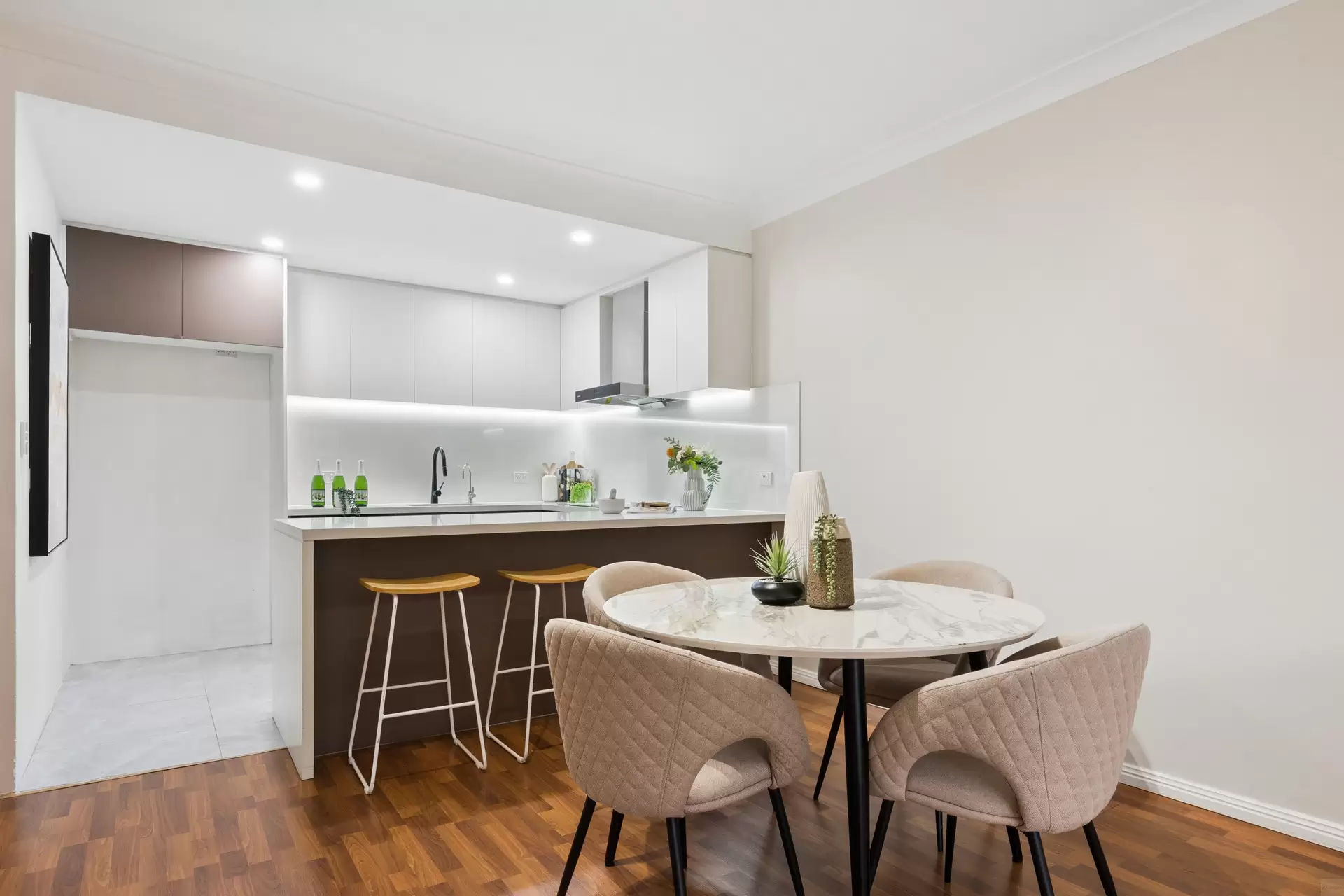 8/2-4 Doomben Avenue, Eastwood For Sale by Aurora Property - image 4