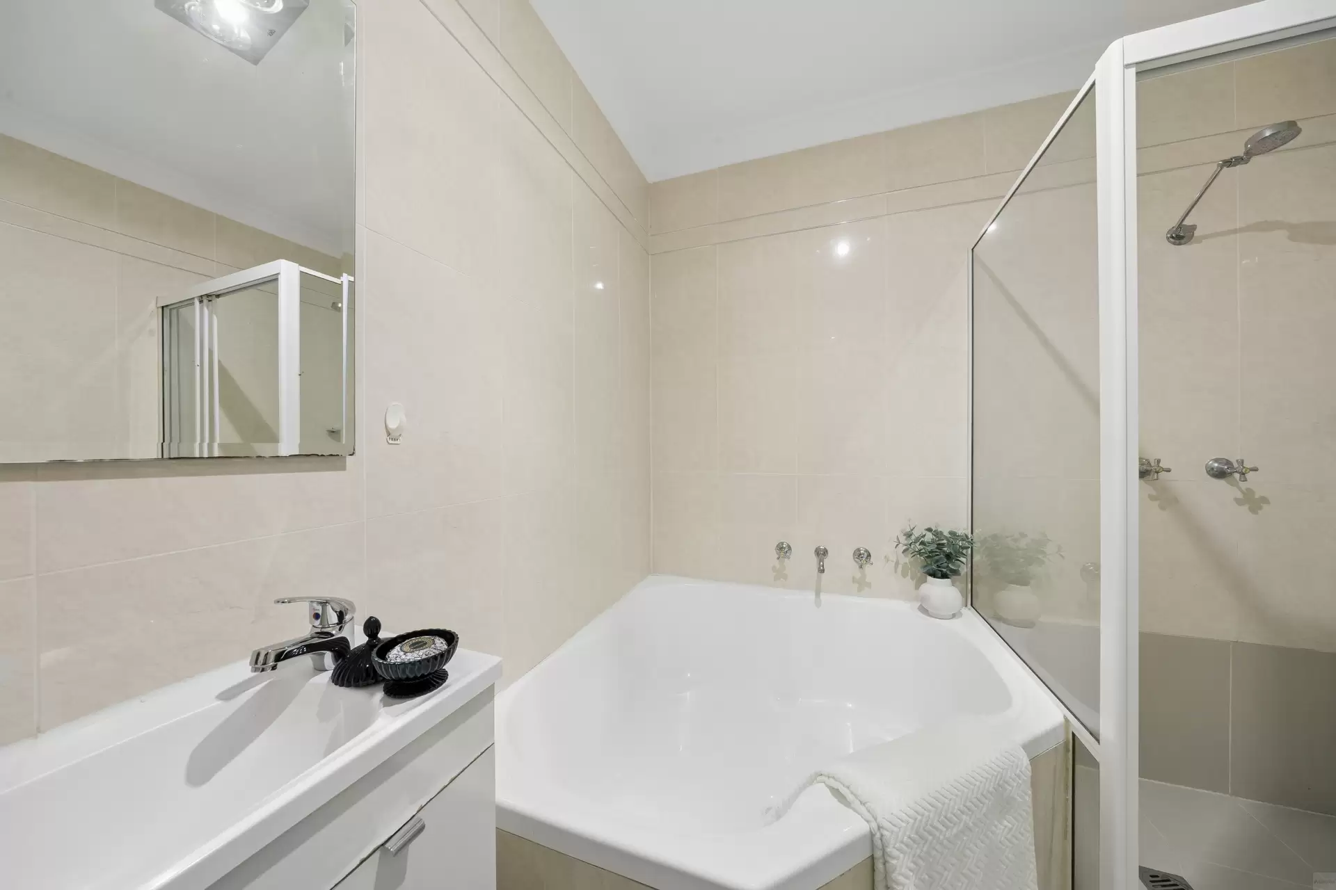 3/57 Vimiera Road, Eastwood For Sale by Aurora Property - image 8
