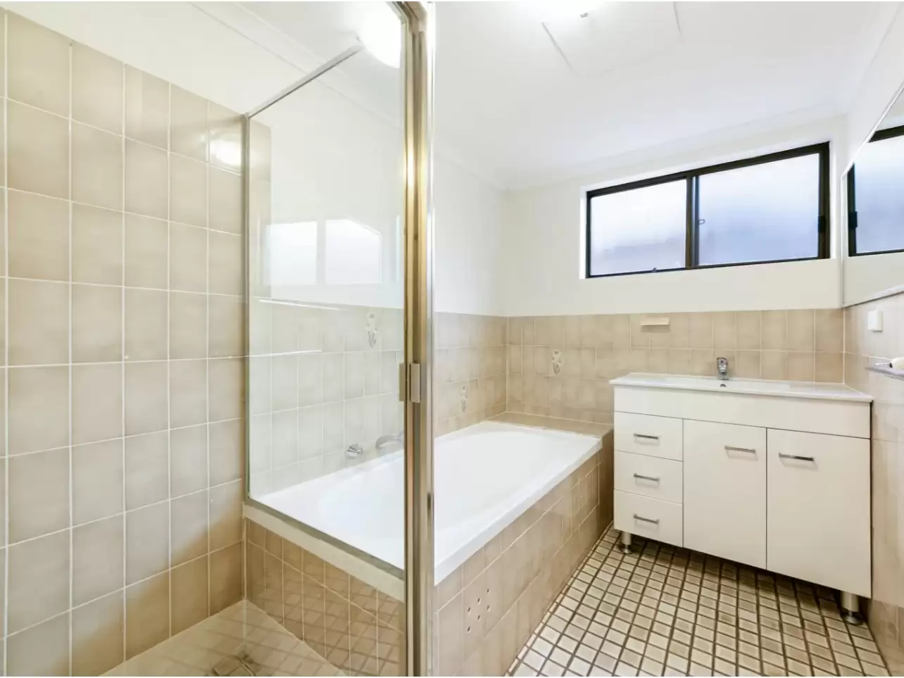 42/27-35 Doomben Avenue, Eastwood For Lease by Aurora Property - image 3