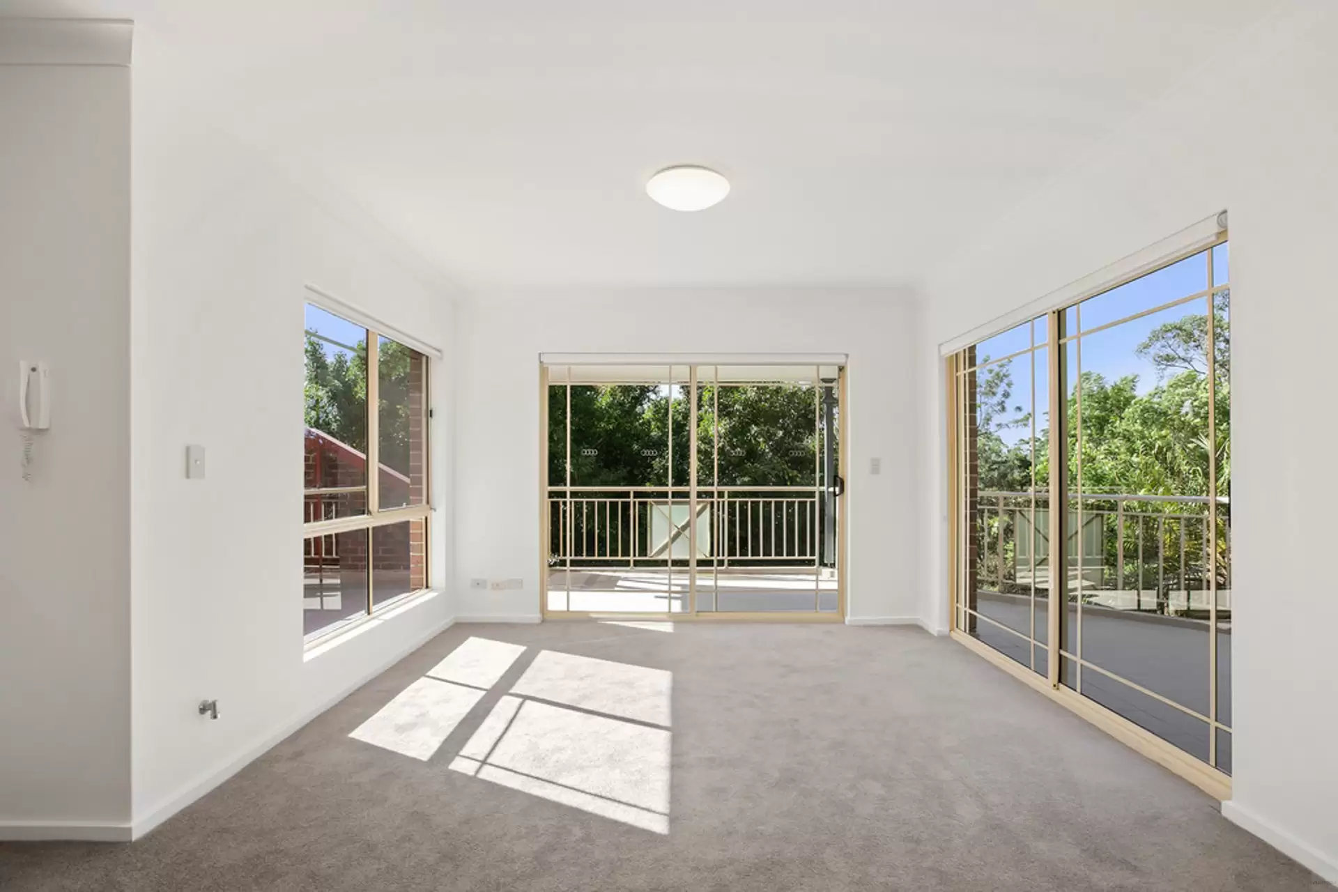 7/21-23 View Street, Chatswood For Lease by Aurora Property - image 3