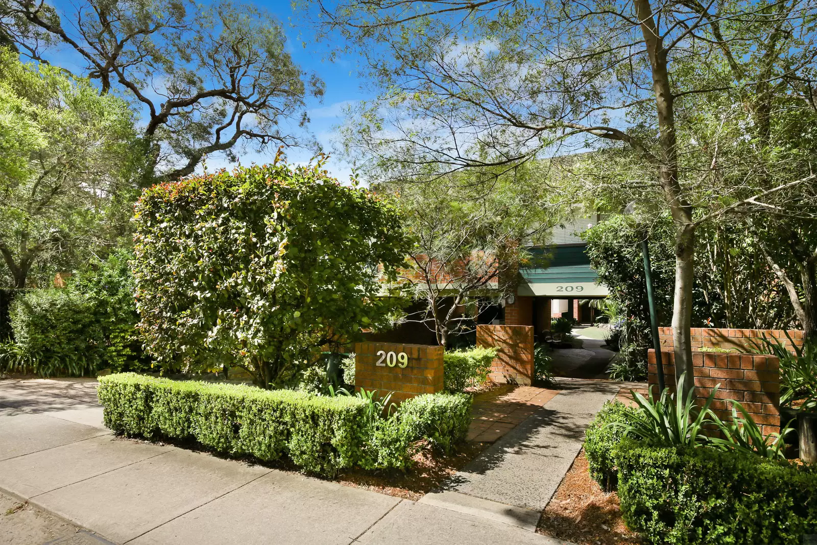 10/209 Waterloo Road, Marsfield For Lease by Aurora Property - image 1